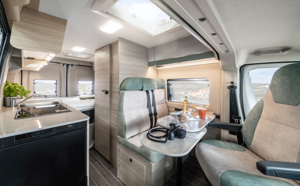 Chcete koupit ojetý obytný vůz? Zde jsou důležité rady a informace.