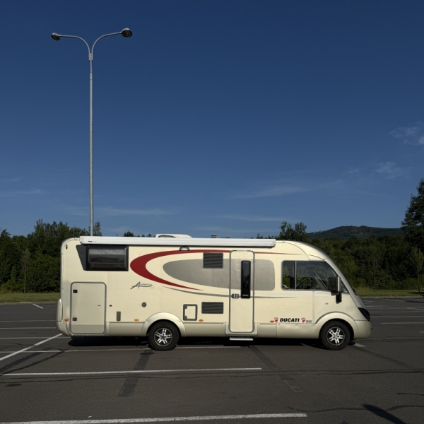 Burstner AVIANO 721i