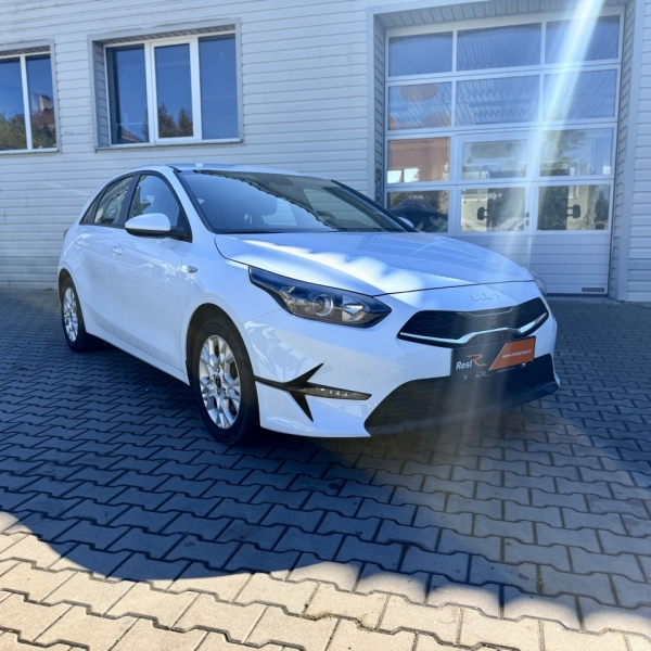 V0438 Kia Cee'd 1,5 118kw 160 ps 