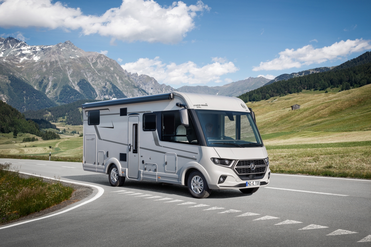 EURA MOBIL INTEGRA LINE GT 726 EF