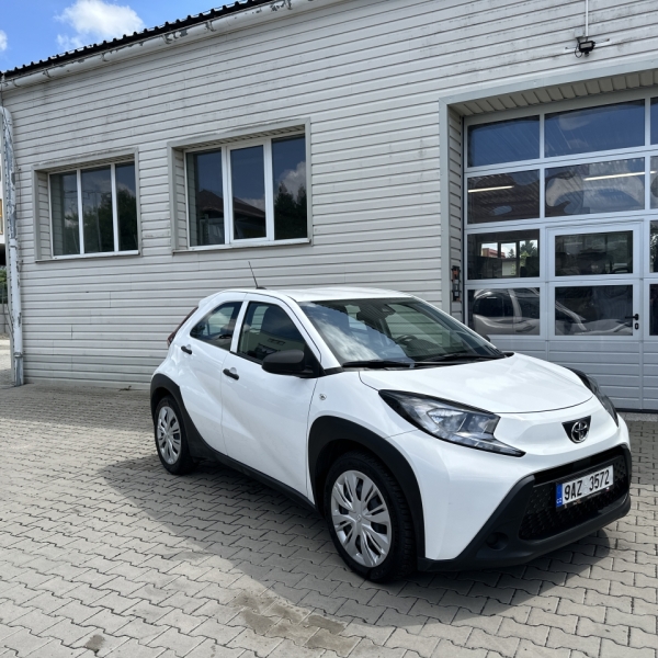 V0542 - Toyota Aygo X-1.0i-53KW-KLIMA-Č.R.-DPH